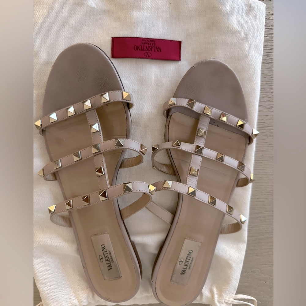 Valentino Rockstud Sandals 39 1/2